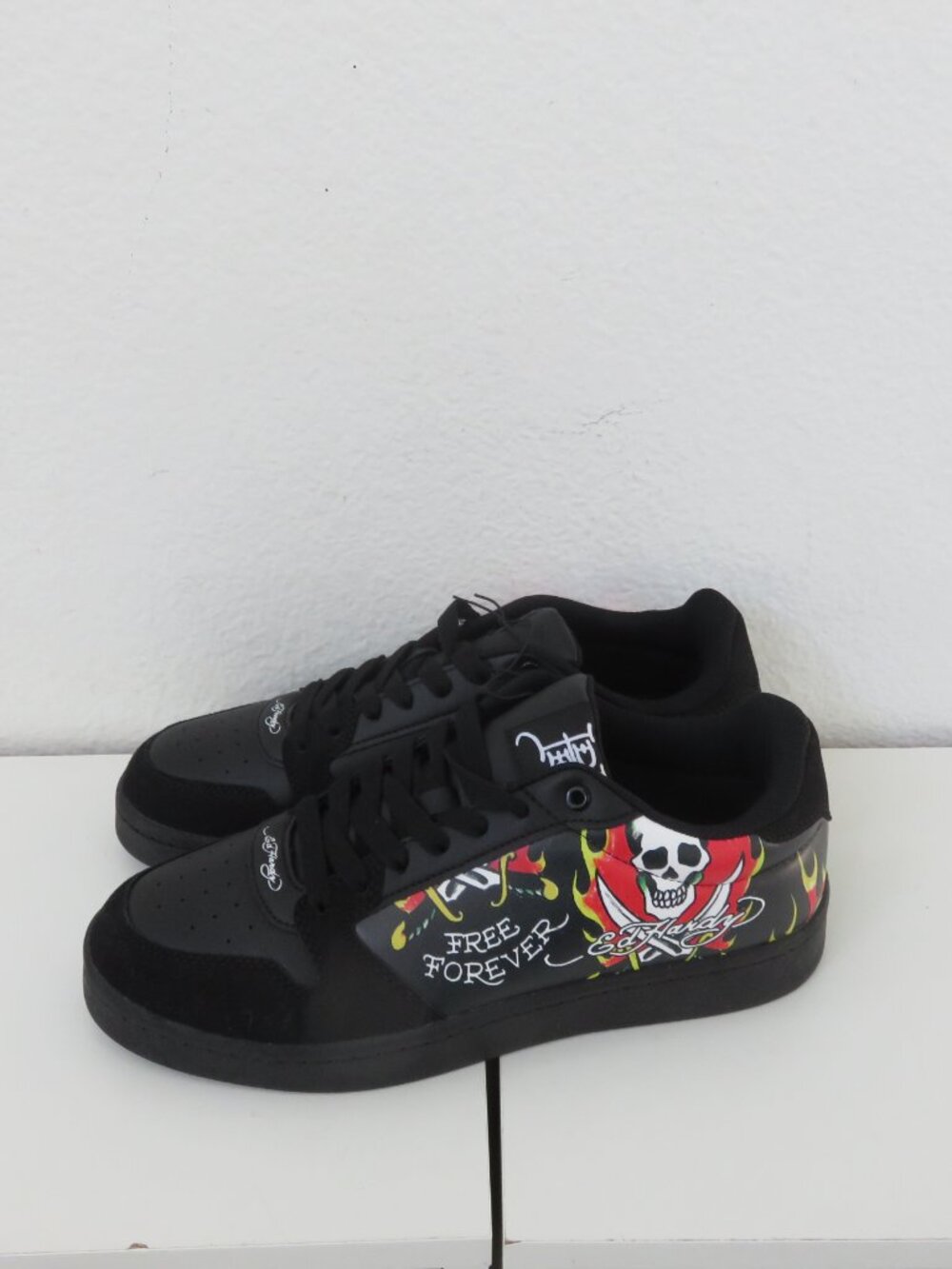 Ed Hardy Skull Flame Sneakers Men's Size 10 Tattoo Graphic Shoes